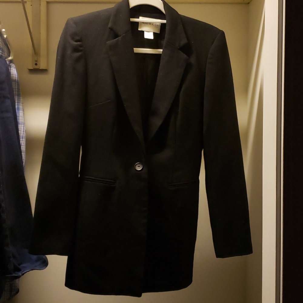 Hugo Buscati suit